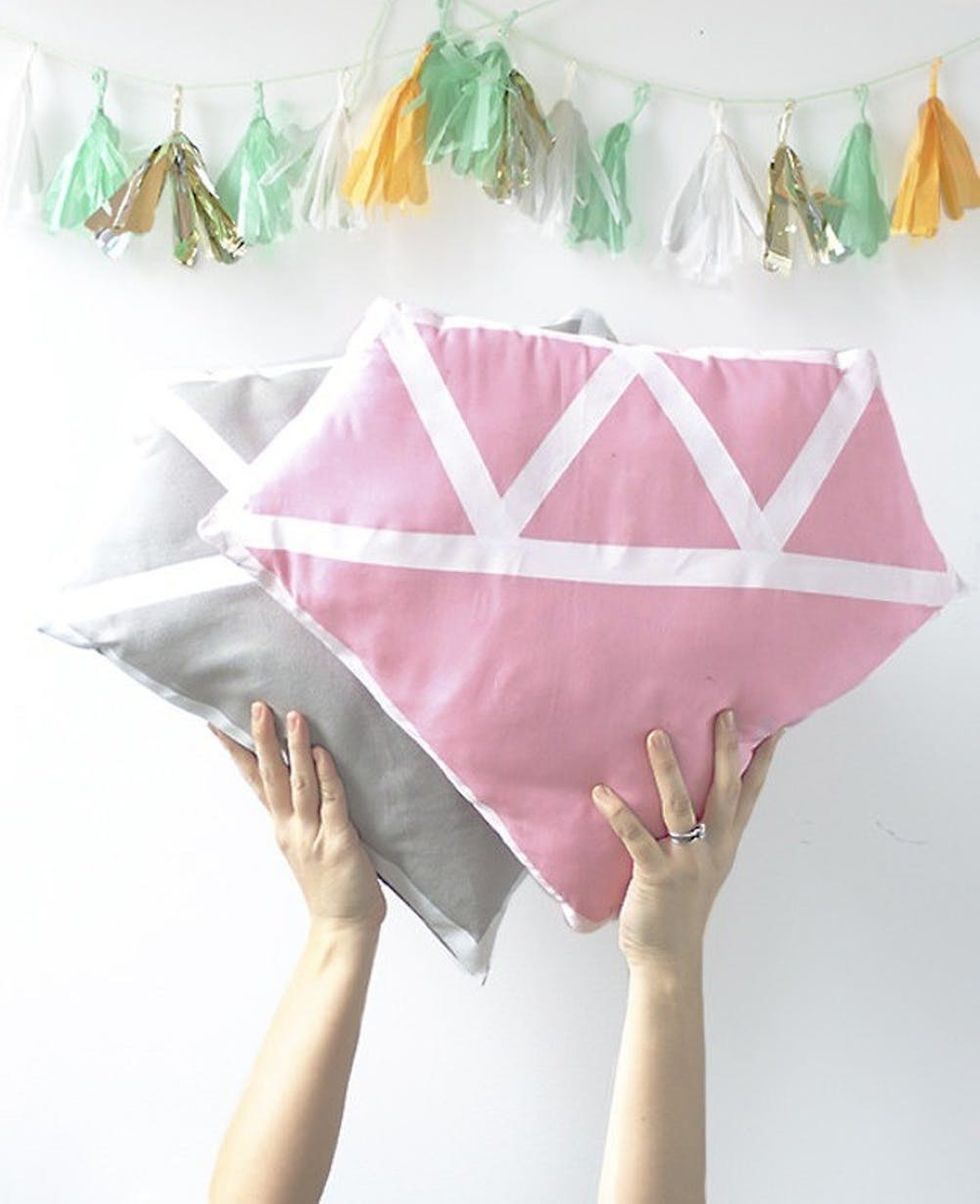 17 DIY Pillows That Are Too Cool to Be a Square -   18 diy Pillows for teens ideas