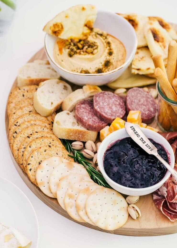 50+ BEST New Year's Eve Appetizers - I Heart Naptime -   18 xmas food appetizers snacks ideas