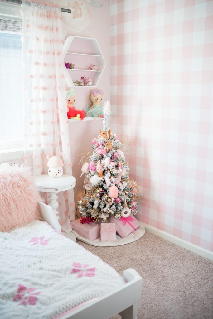 Little Girls Christmas Tree - Pink Christmas Tree Decorations - -   17 christmas tree decor 2020 pink ideas