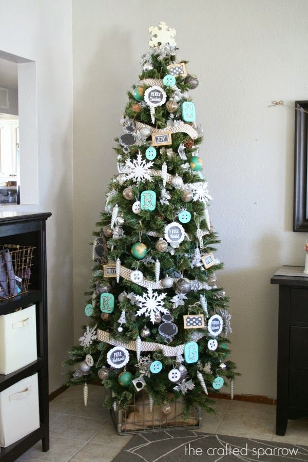 69 Christmas Tree Decorating Ideas You Haven't Seen Before -   17 christmas tree decor 2020 pink ideas