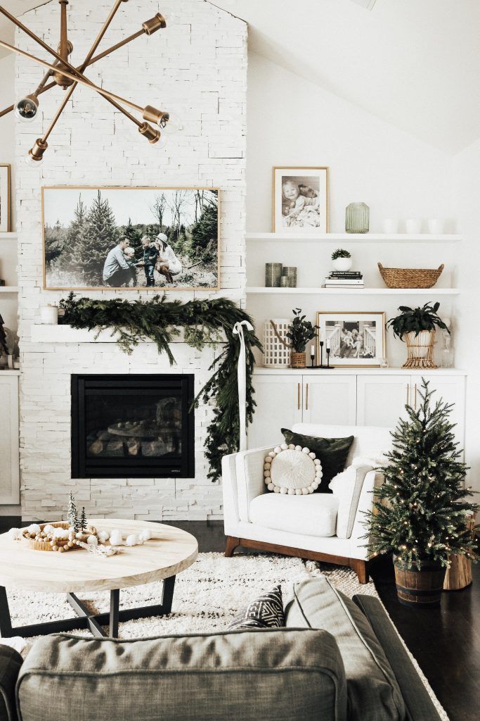 Minimal Holiday Decor + DIY Garland -   17 xmas decorations interior design ideas