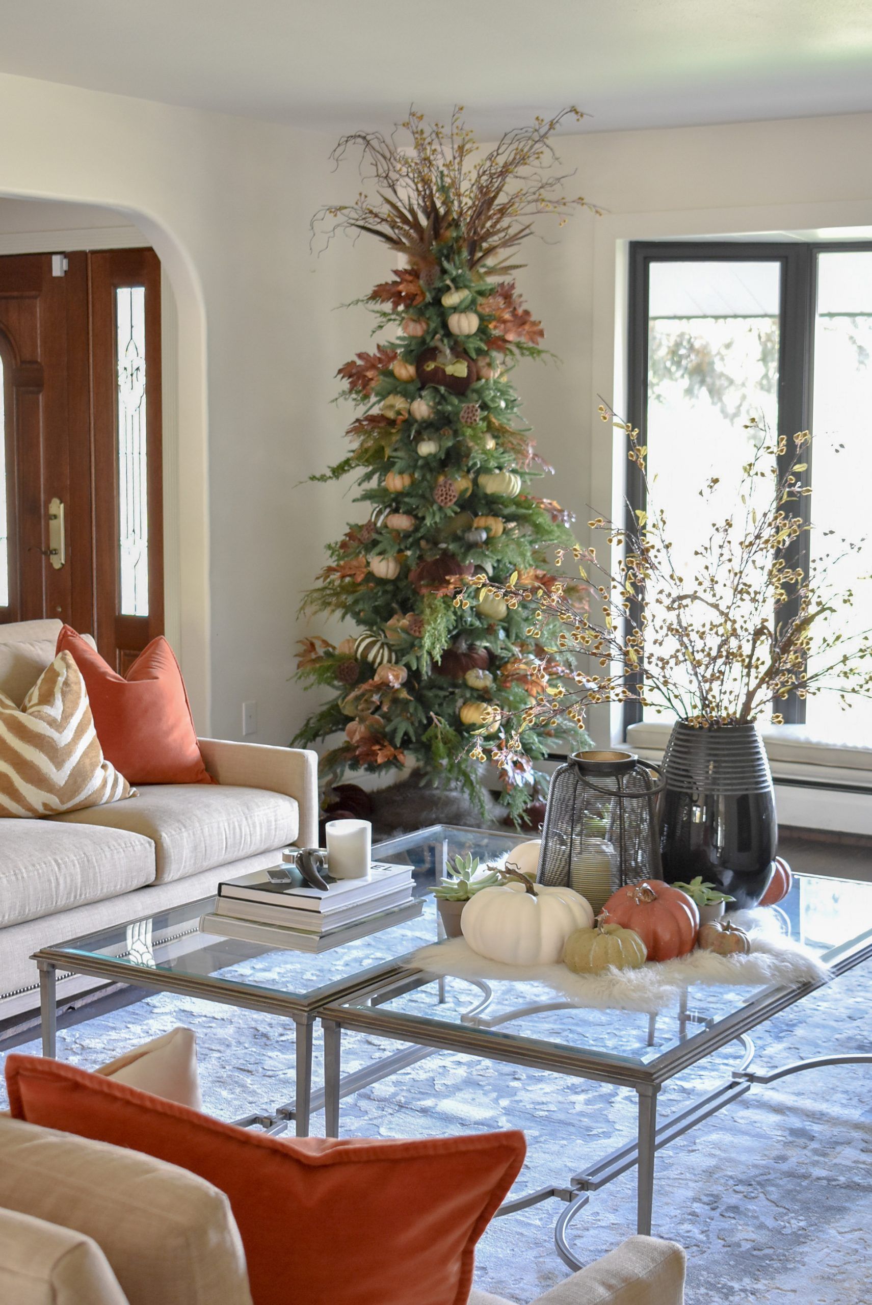 Ideas for Christmas Trees Decorated for Thanksgiving - Home with Holliday -   18 thanksgiving decorations for home living rooms ideas