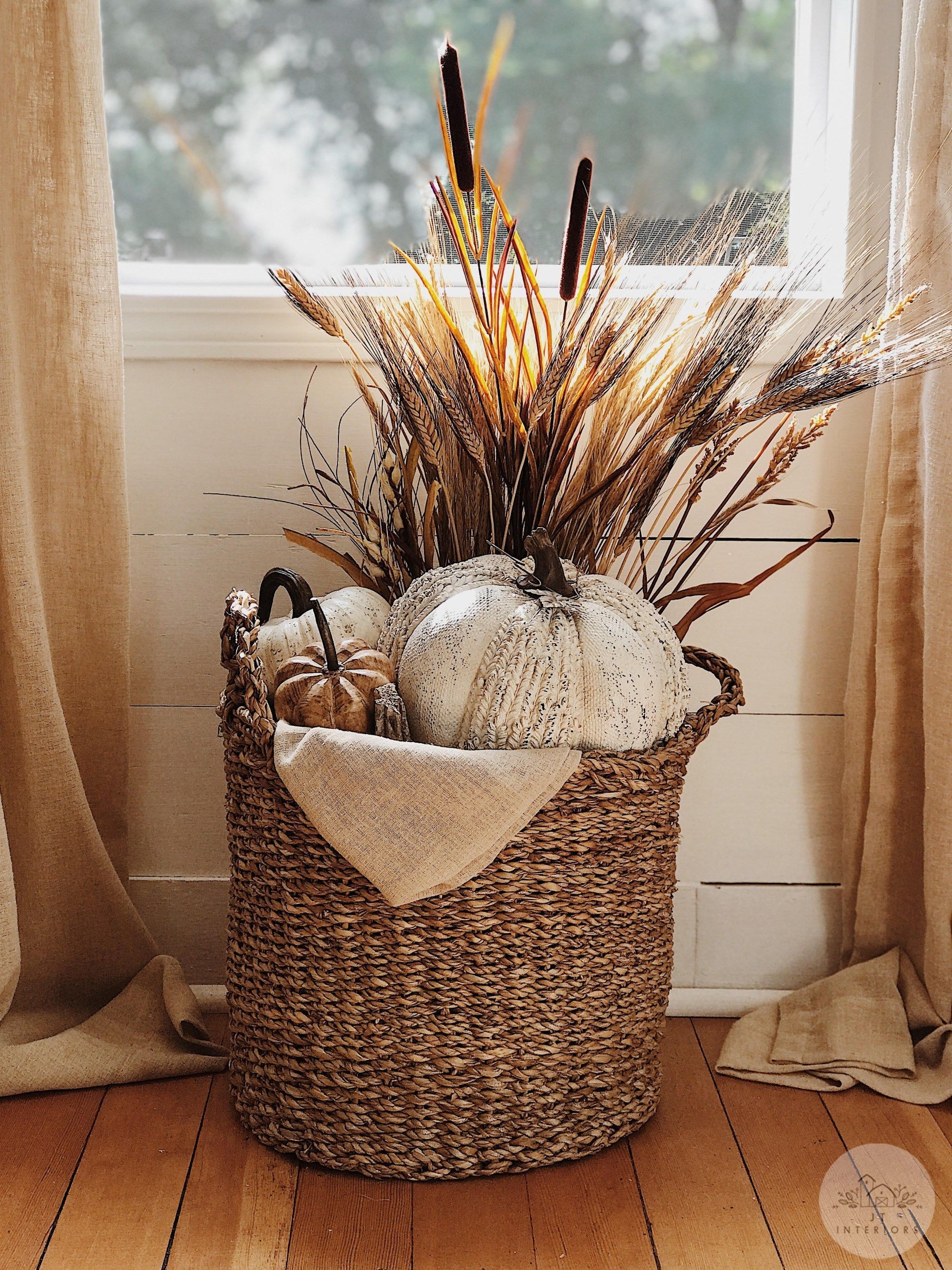 How To Style a Fall Basket – janelletrinette.com -   18 thanksgiving decorations for home living rooms ideas