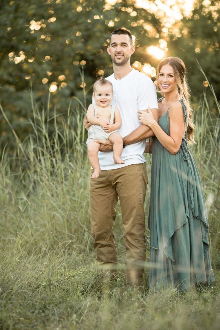 5 Rules to Follow to Make Sure You LOVE Your Fall Family Pictures - Monica Lee -   21 christmas photoshoot family outdoor ideas